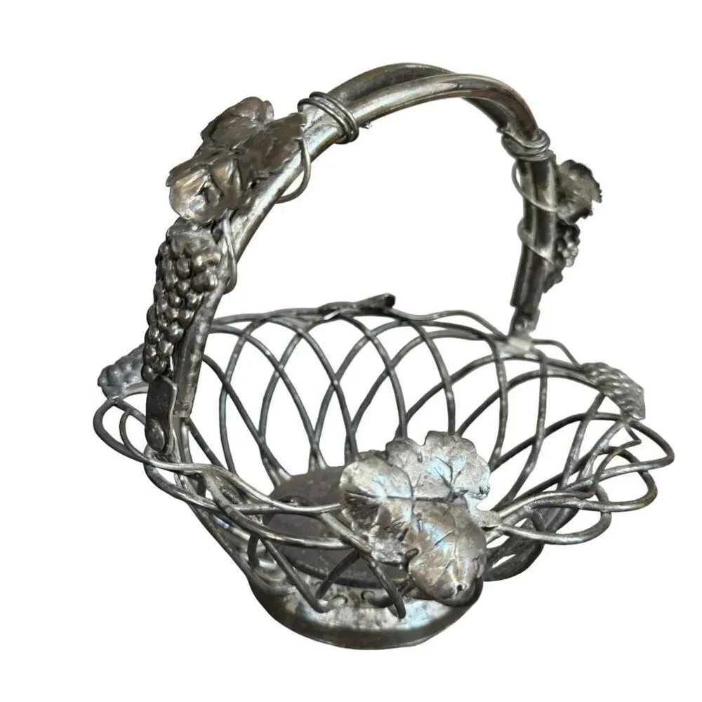 Godinger Silver Plate Open Weave Fruit Bread Bowl Movable Handle Vintage Grapes